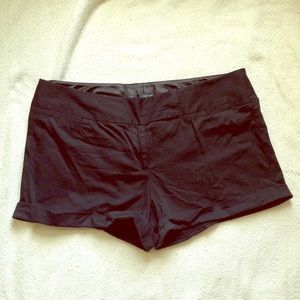 Maurices size 15/16 black dress shorts
